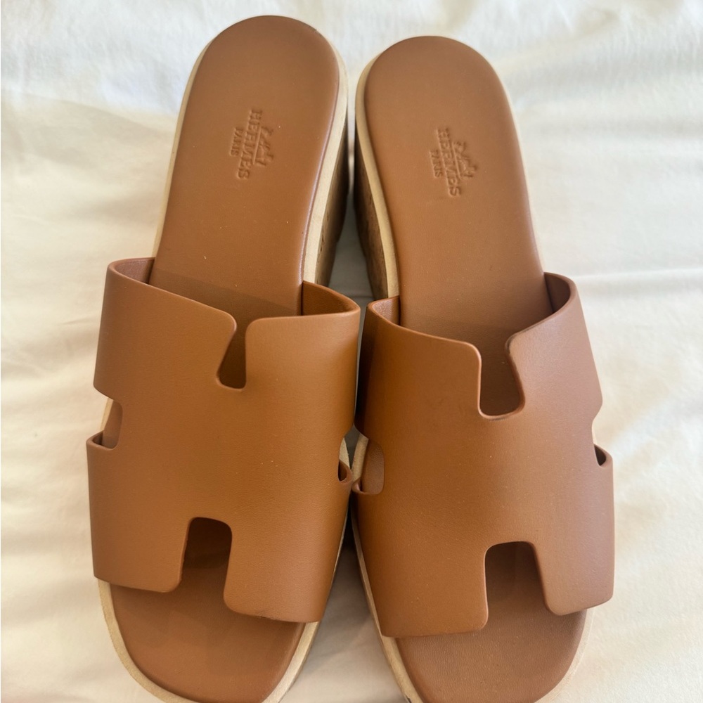 Hermes Brown Platform Slides